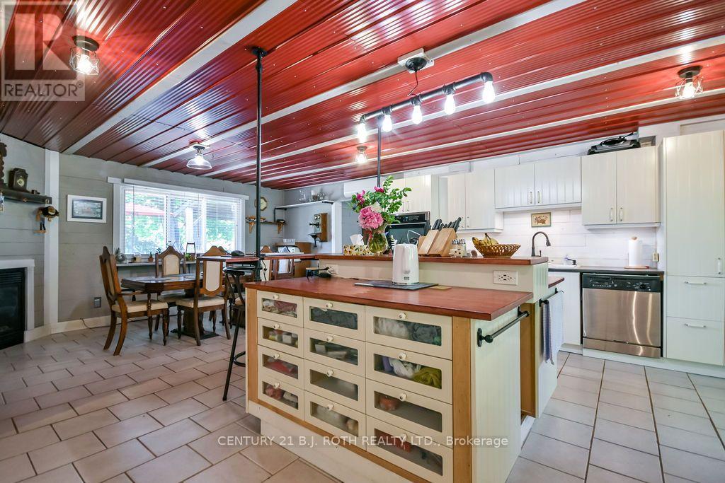12 Patricia Drive Property Photo 20