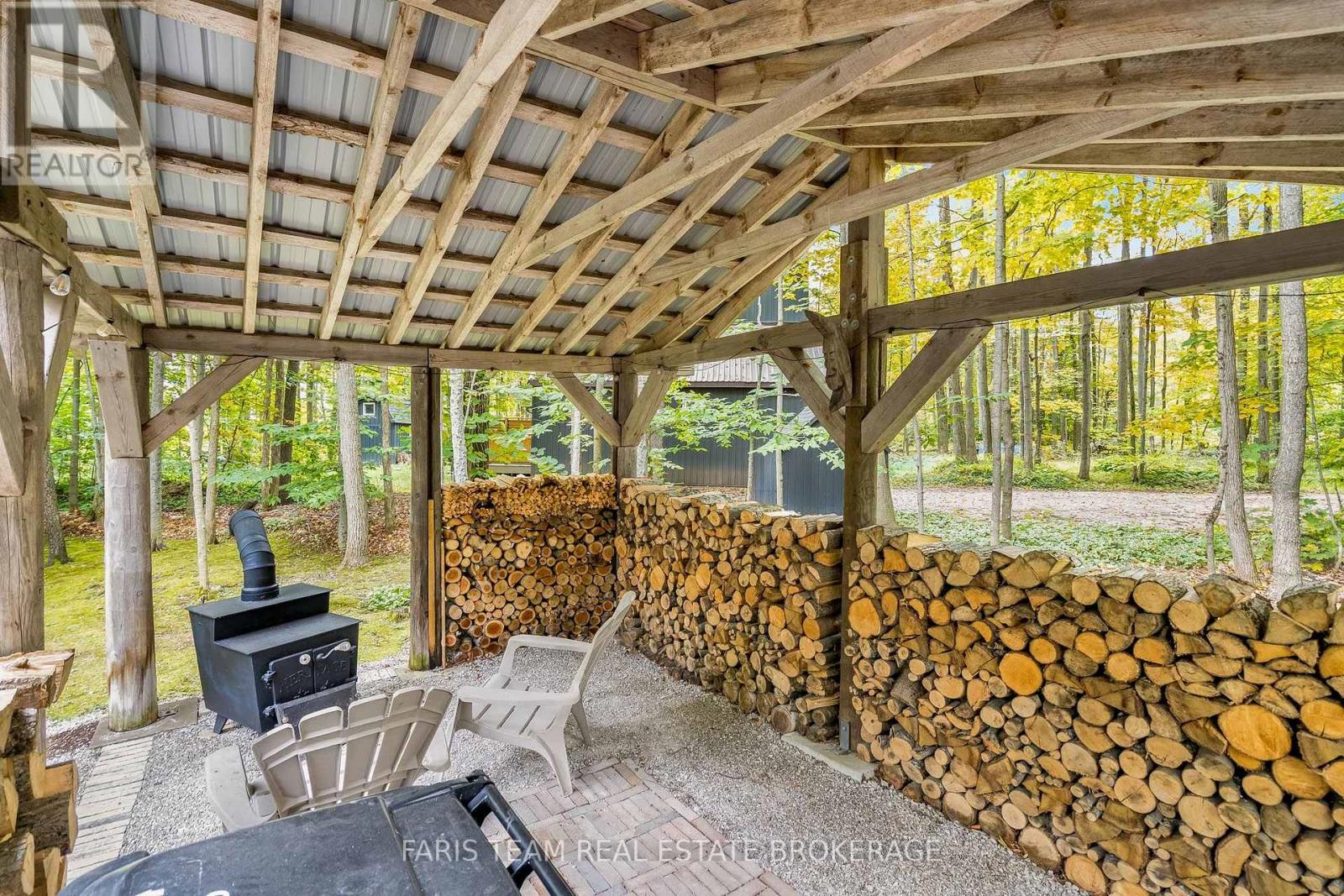 21 Slalom Drive Property Photo 3