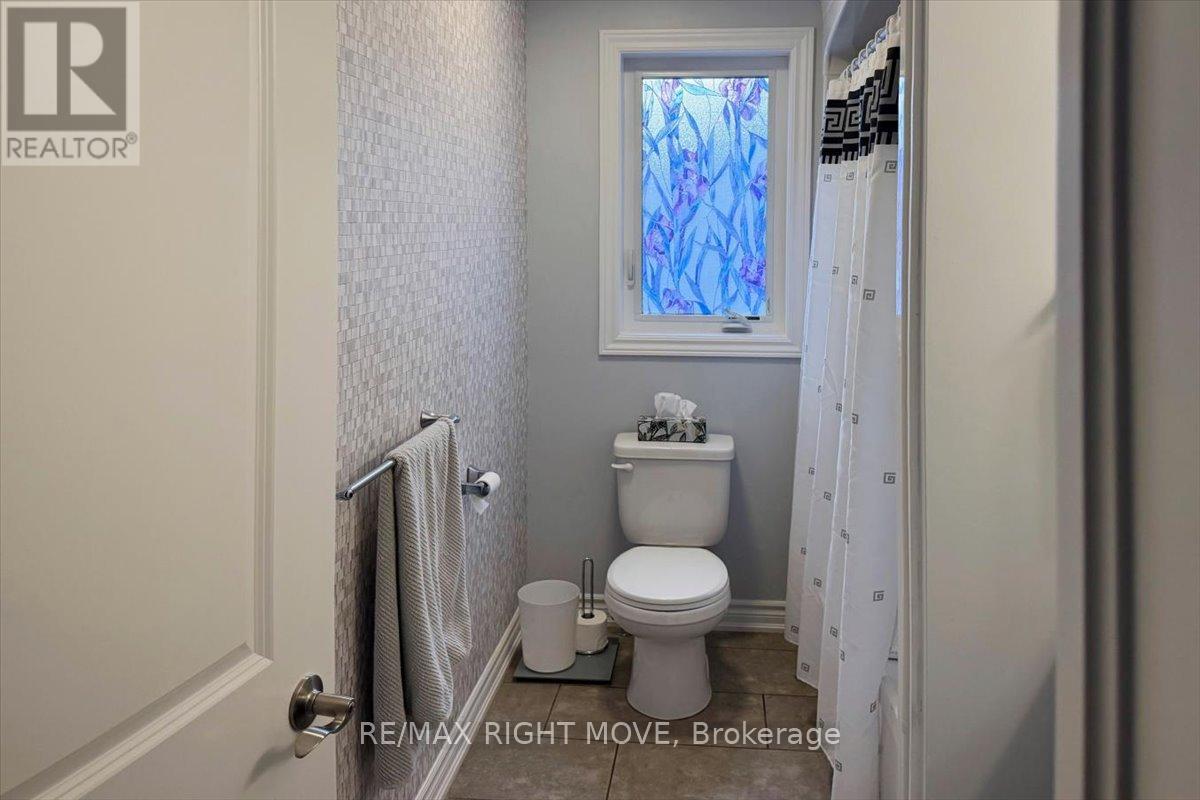 1 Sinclair Crescent Property Photo 20