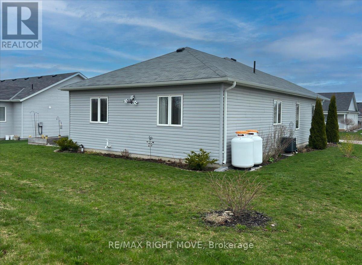1 Sinclair Crescent Property Photo 26