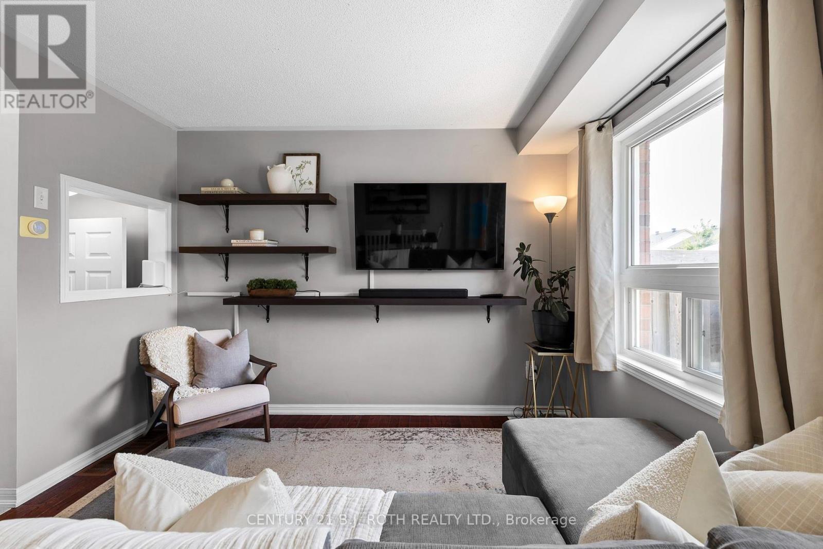 22 Ridwell Street Property Photo 4