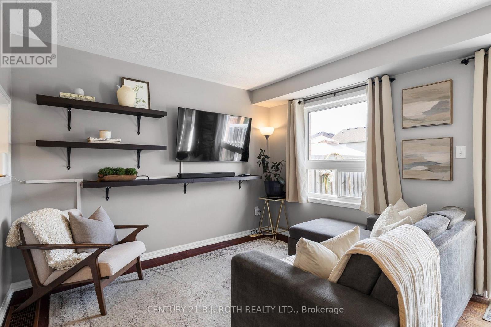 22 Ridwell Street Property Photo 5