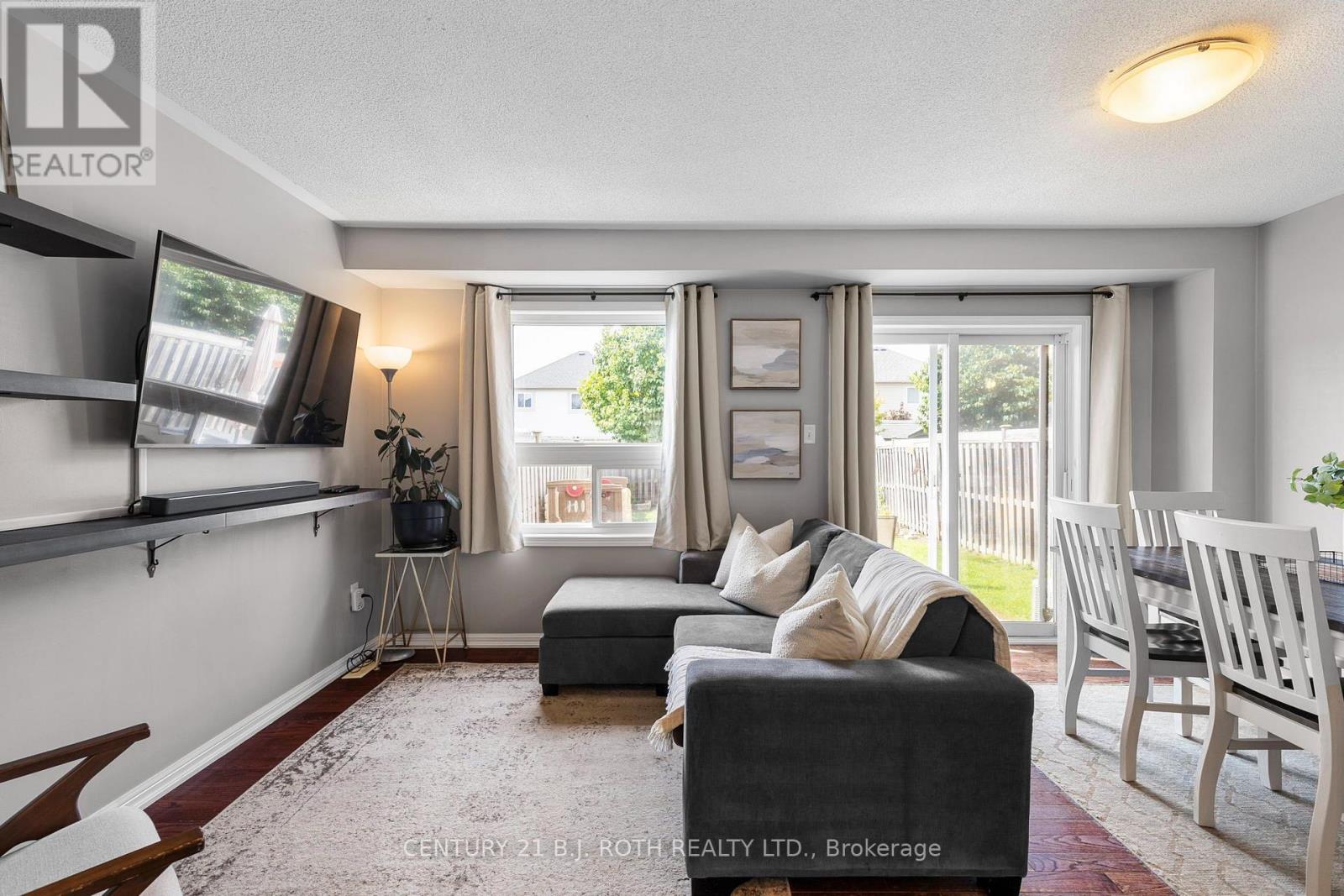 22 Ridwell Street Property Photo 6