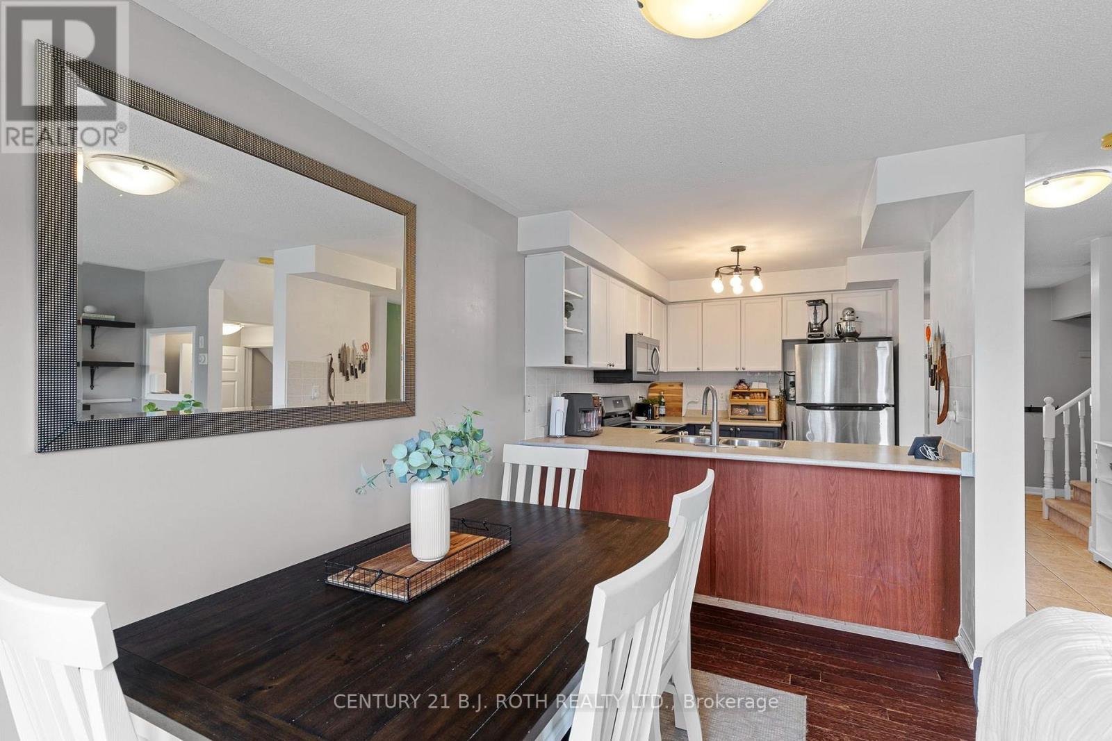 22 Ridwell Street Property Photo 8