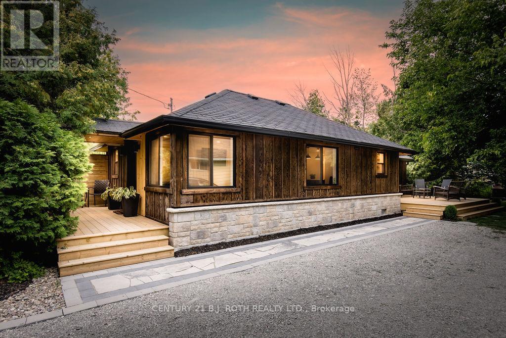 12 DOMAR ROAD Property Photo 1