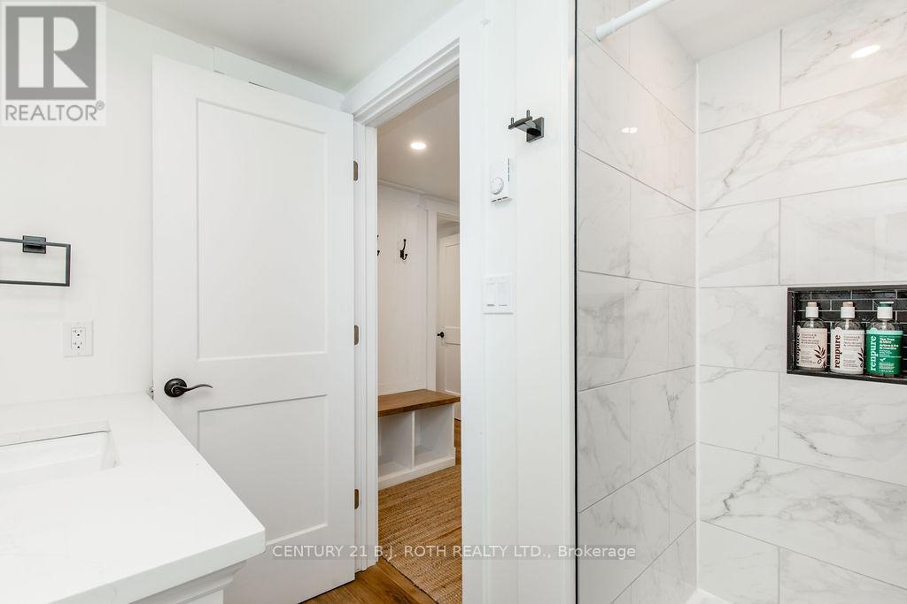 12 Domar Road Property Photo 19