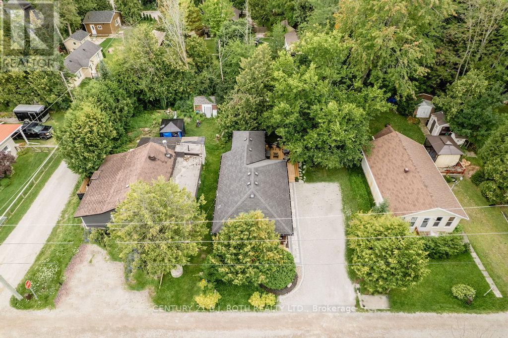 12 Domar Road Property Photo 27