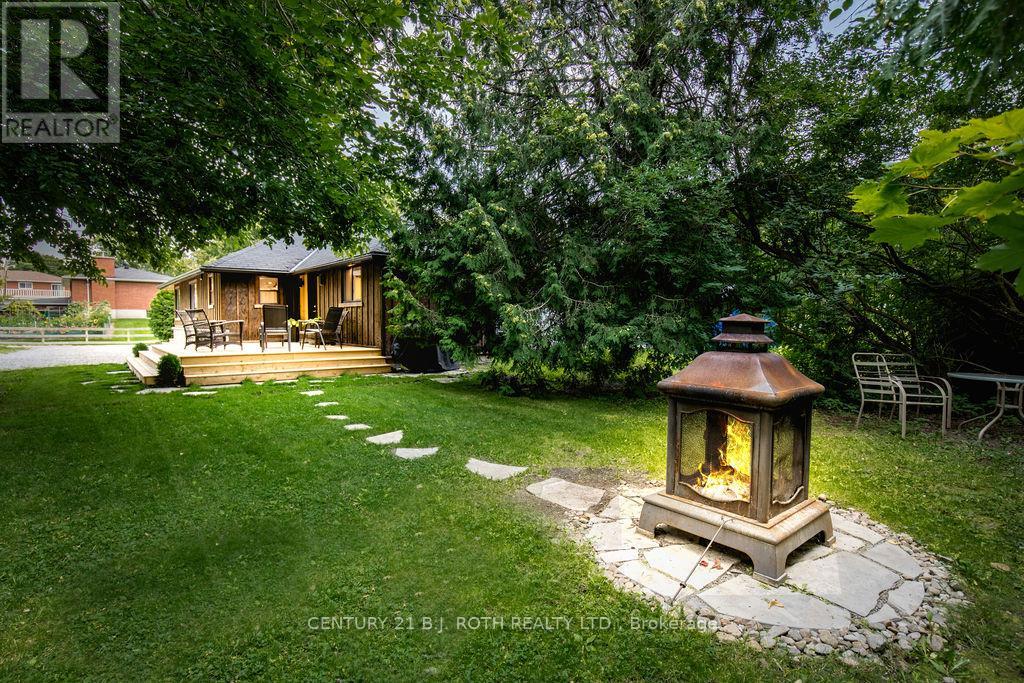12 Domar Road Property Photo 31