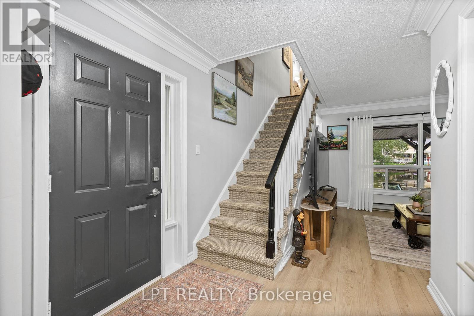 1 - 30 Laguna Parkway Property Photo 14