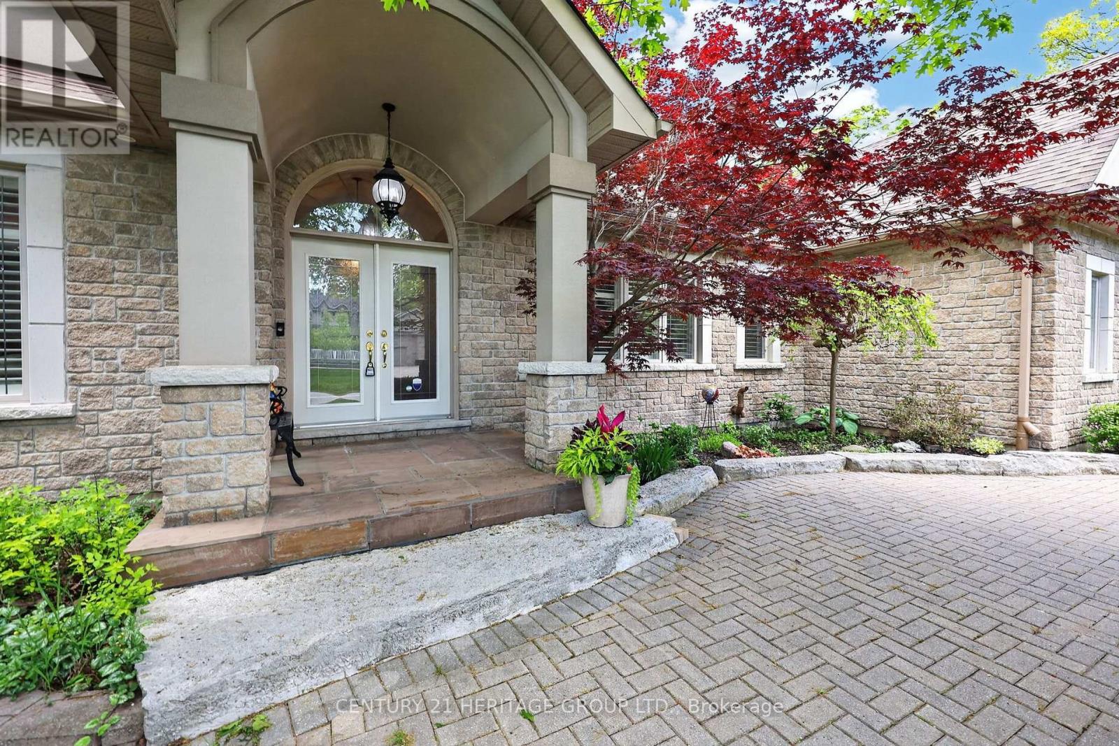 22 LLOYD COOK DRIVE E