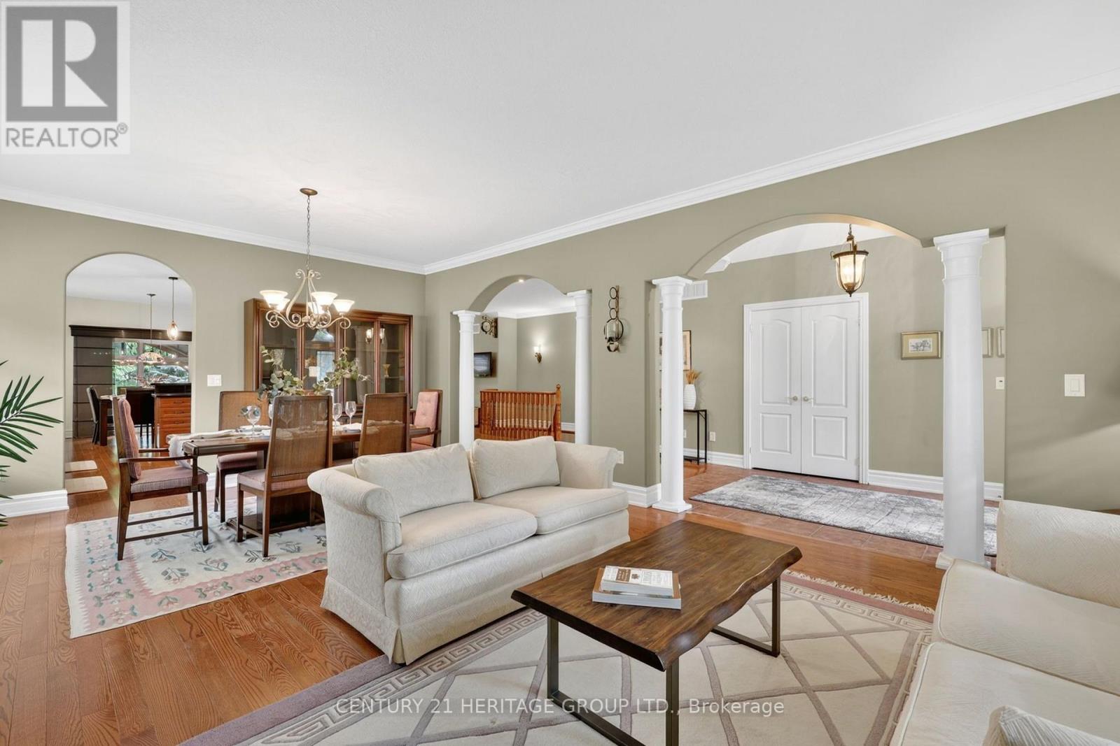 22 Lloyd Cook Drive E Property Photo 8