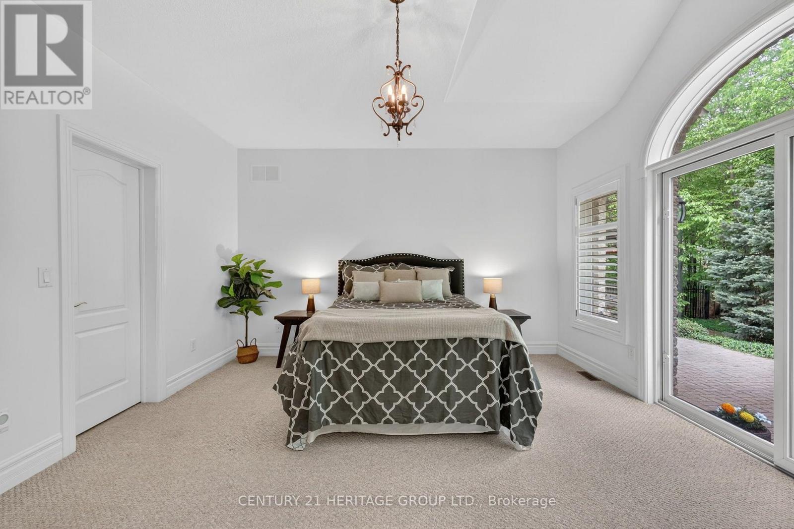 22 Lloyd Cook Drive E Property Photo 25