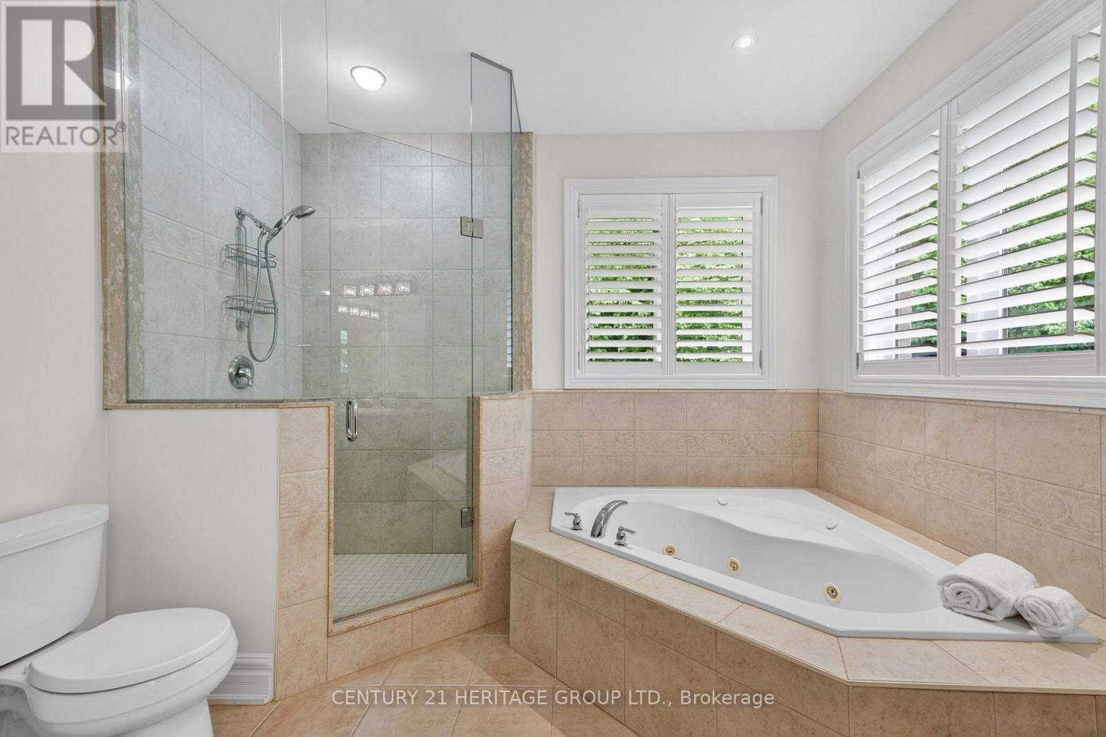 22 Lloyd Cook Drive E Property Photo 28