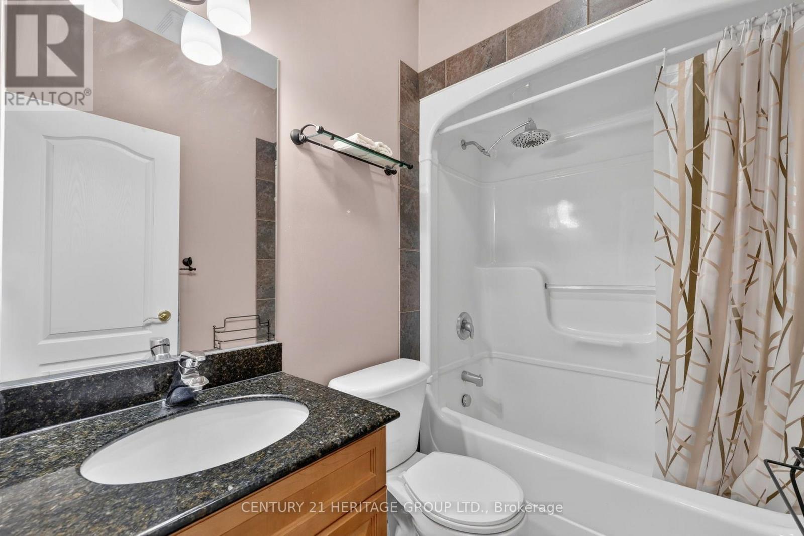 22 Lloyd Cook Drive E Property Photo 30