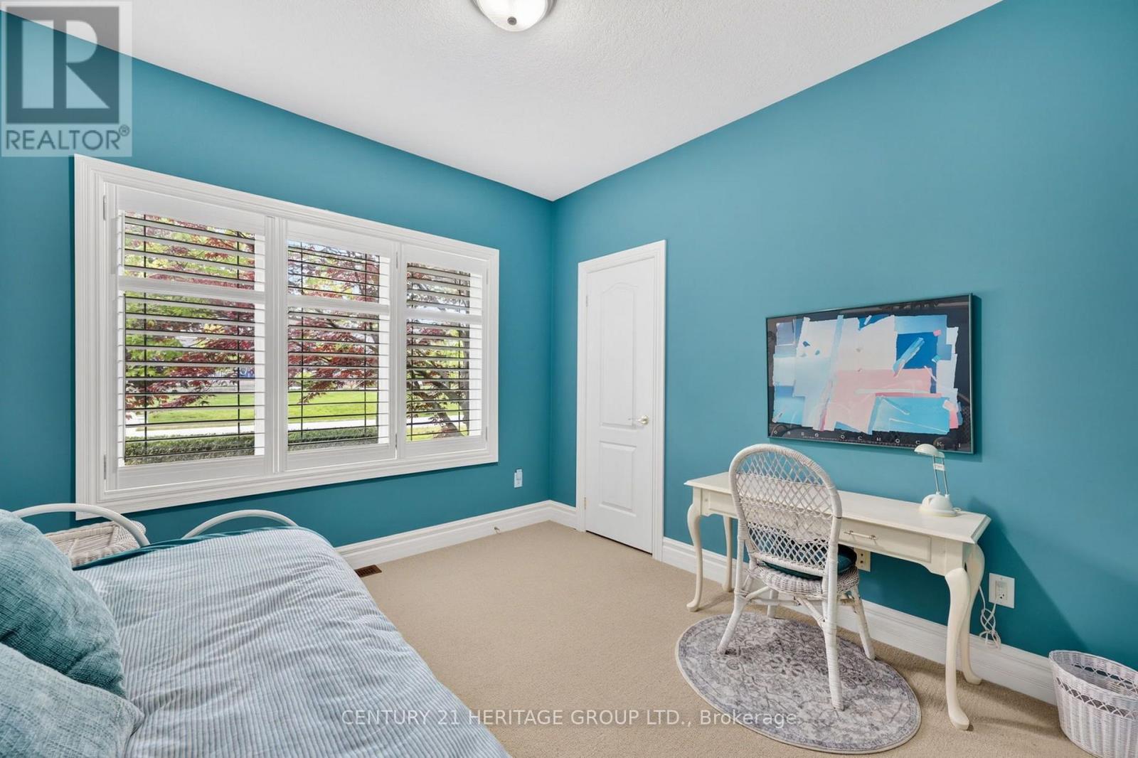 22 Lloyd Cook Drive E Property Photo 33
