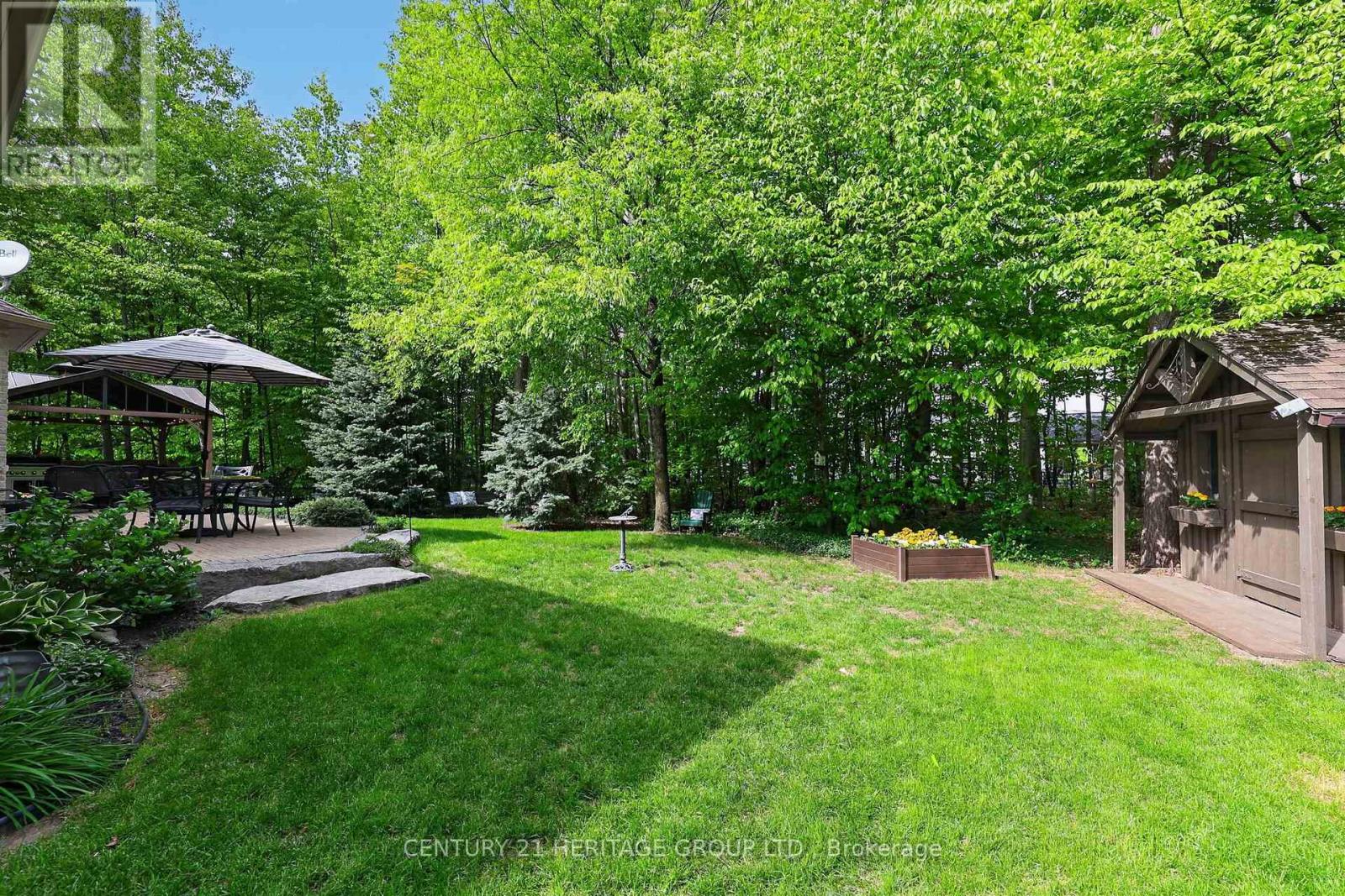 22 Lloyd Cook Drive E Property Photo 44