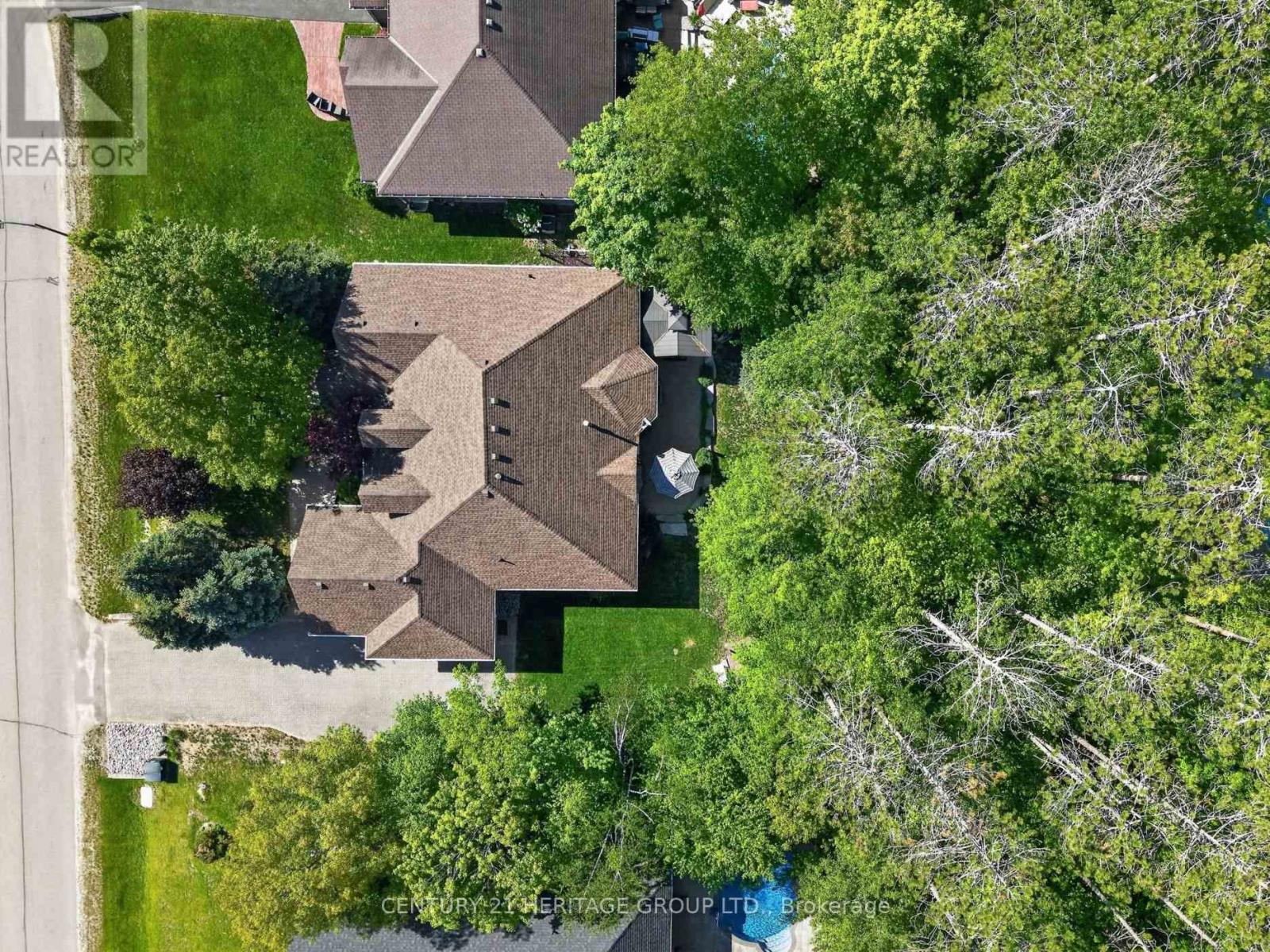 22 Lloyd Cook Drive E Property Photo 46
