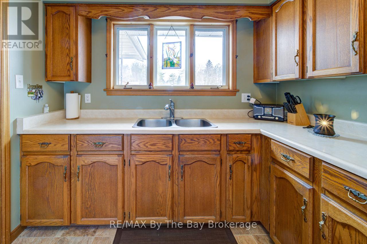 229 Datas Drive E Property Photo 10