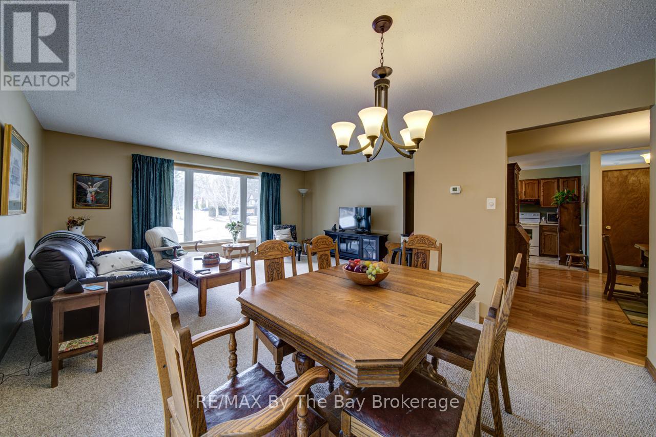229 Datas Drive E Property Photo 16