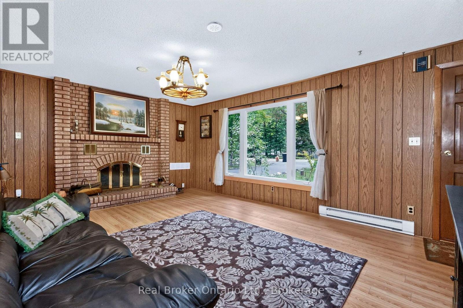 16 Fredrick Avenue Property Photo 9