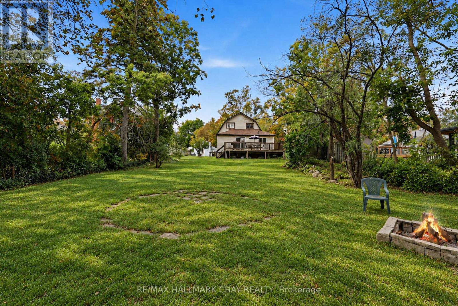 275 Harvey Street Property Photo 3