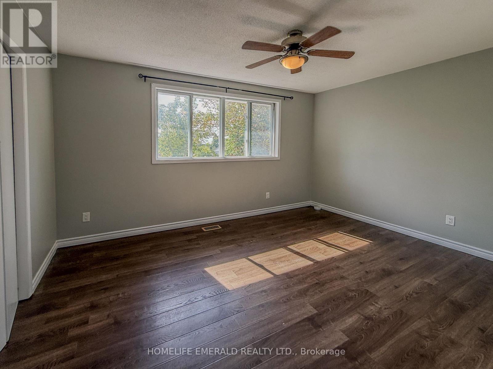 131 Cundles Road E Property Photo 23