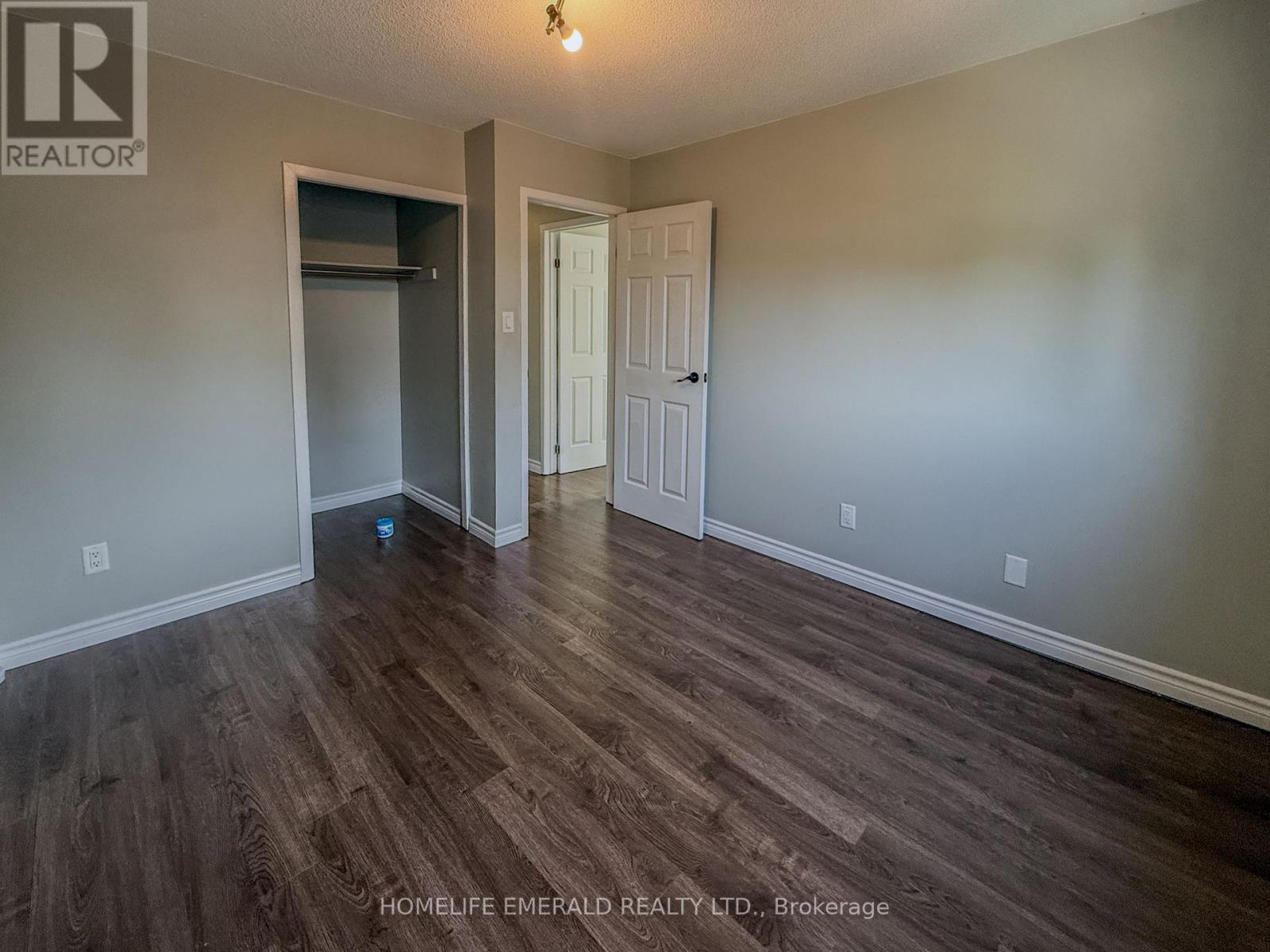 131 Cundles Road E Property Photo 27