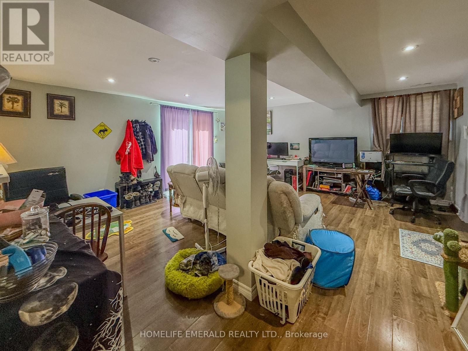 131 Cundles Road E Property Photo 31