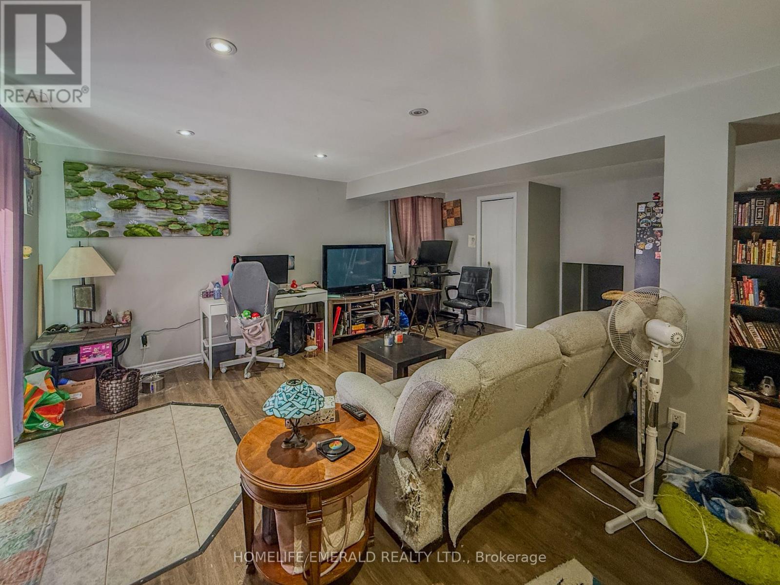 131 Cundles Road E Property Photo 32