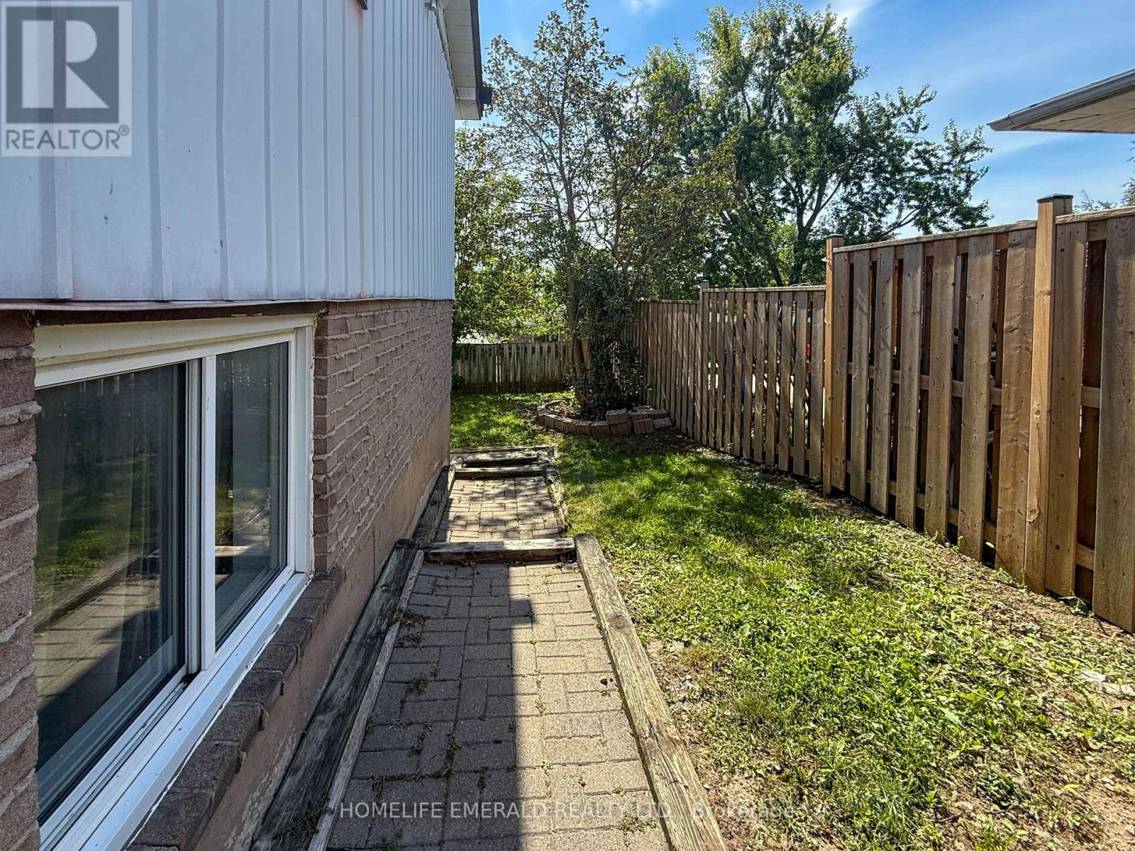 131 Cundles Road E Property Photo 39
