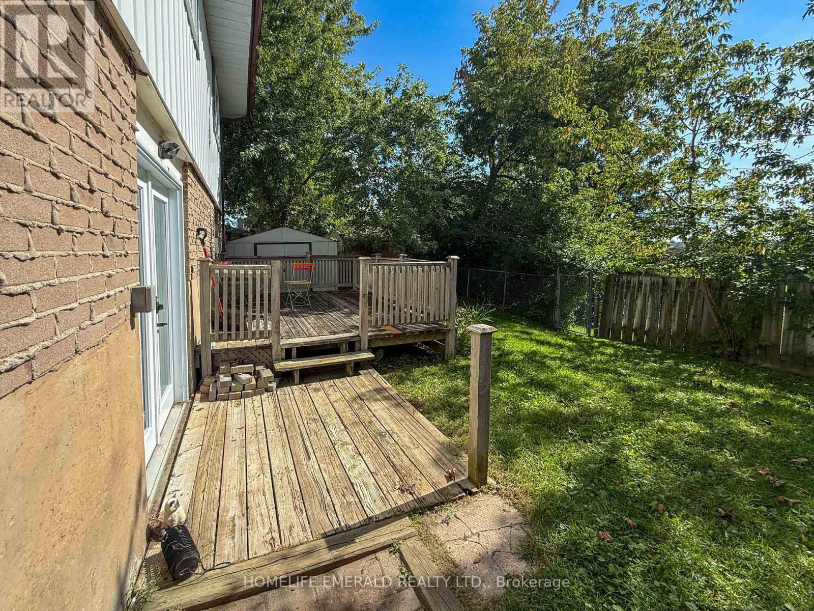 131 Cundles Road E Property Photo 40