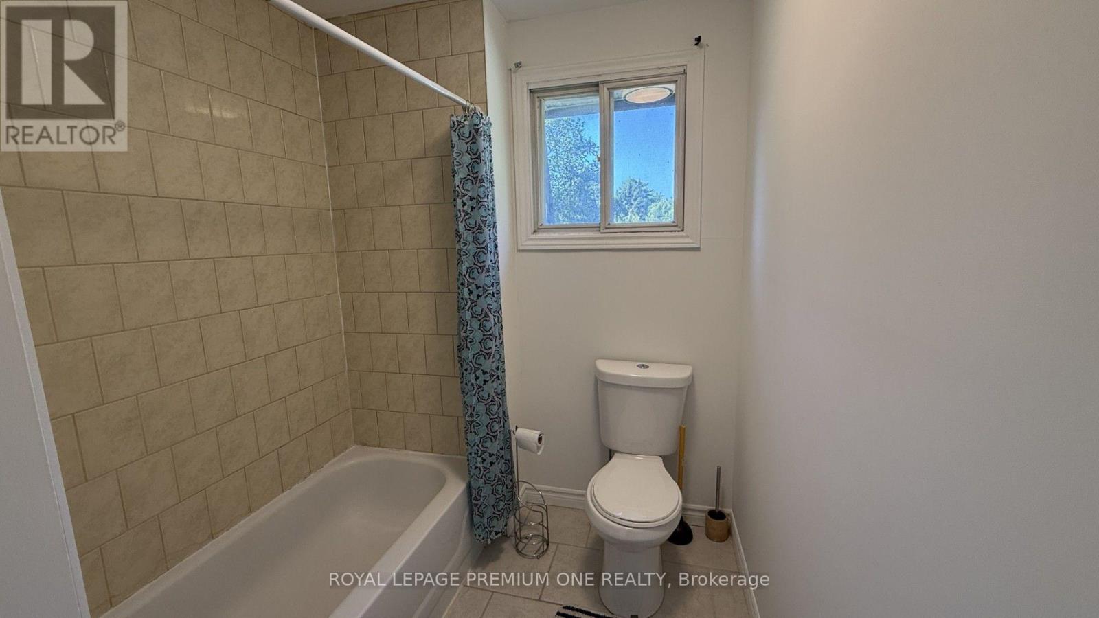 Unit A - 512 Mosley Street Property Photo 30