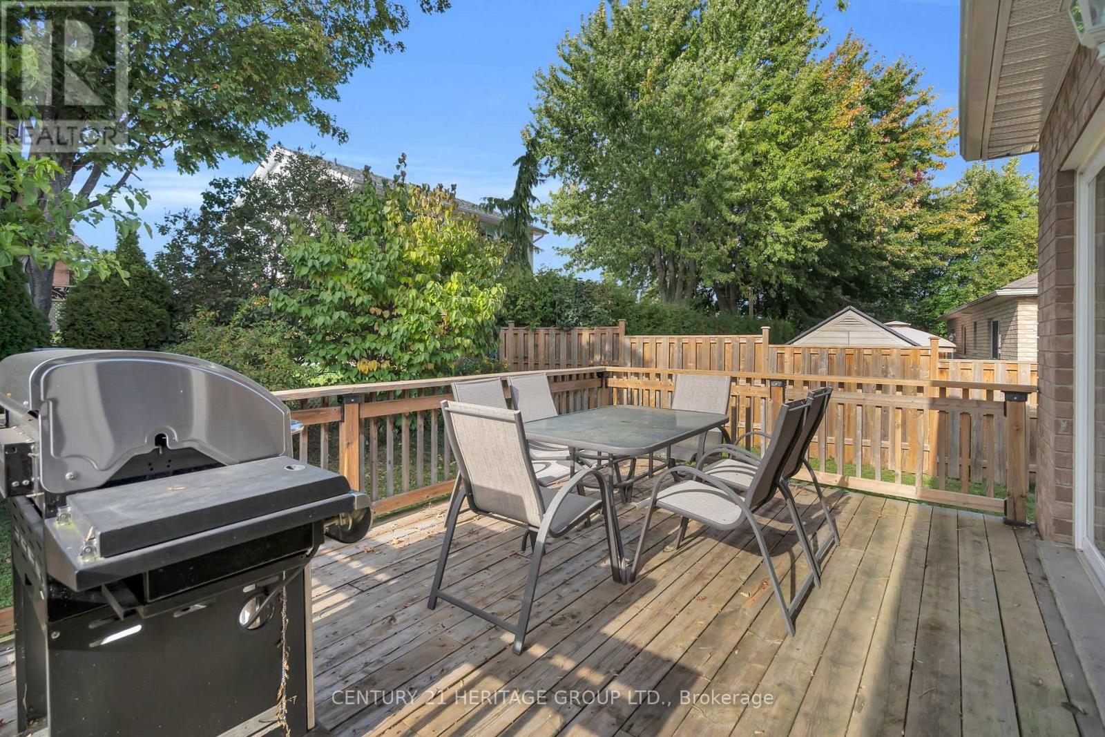 45 Whitfield Crescent Property Photo 32