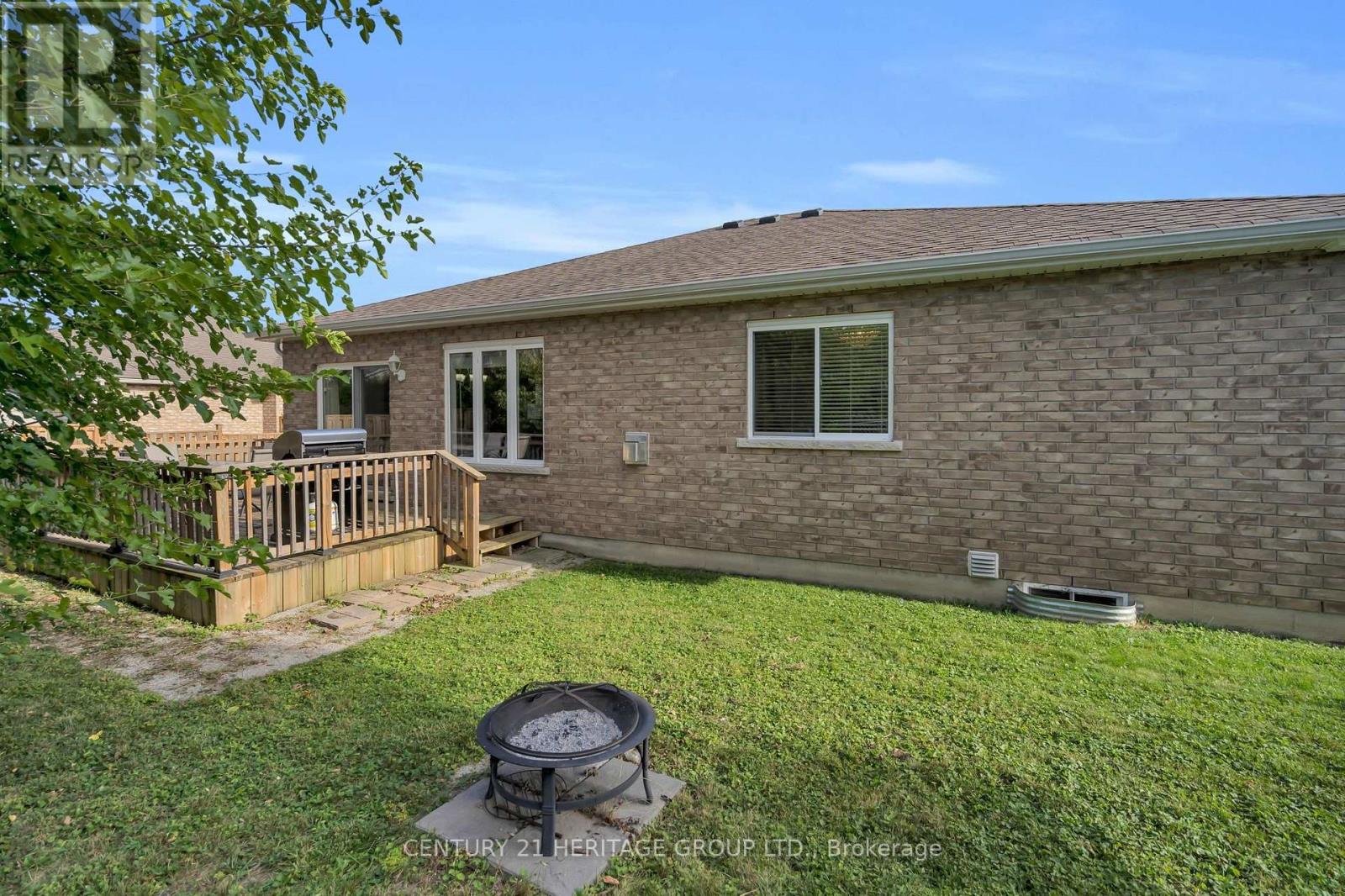 45 Whitfield Crescent Property Photo 34