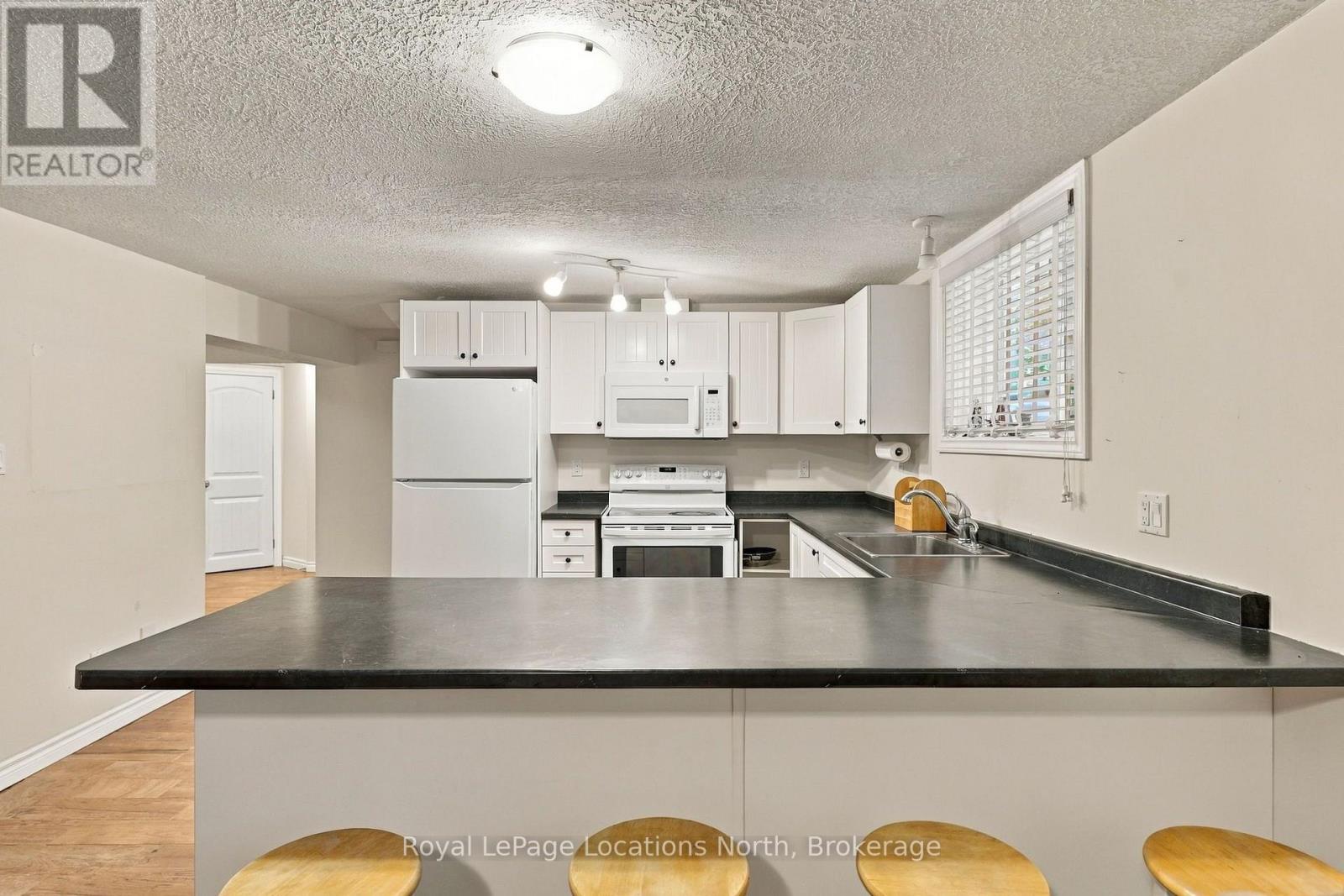15 Kayla Crescent Property Photo 32