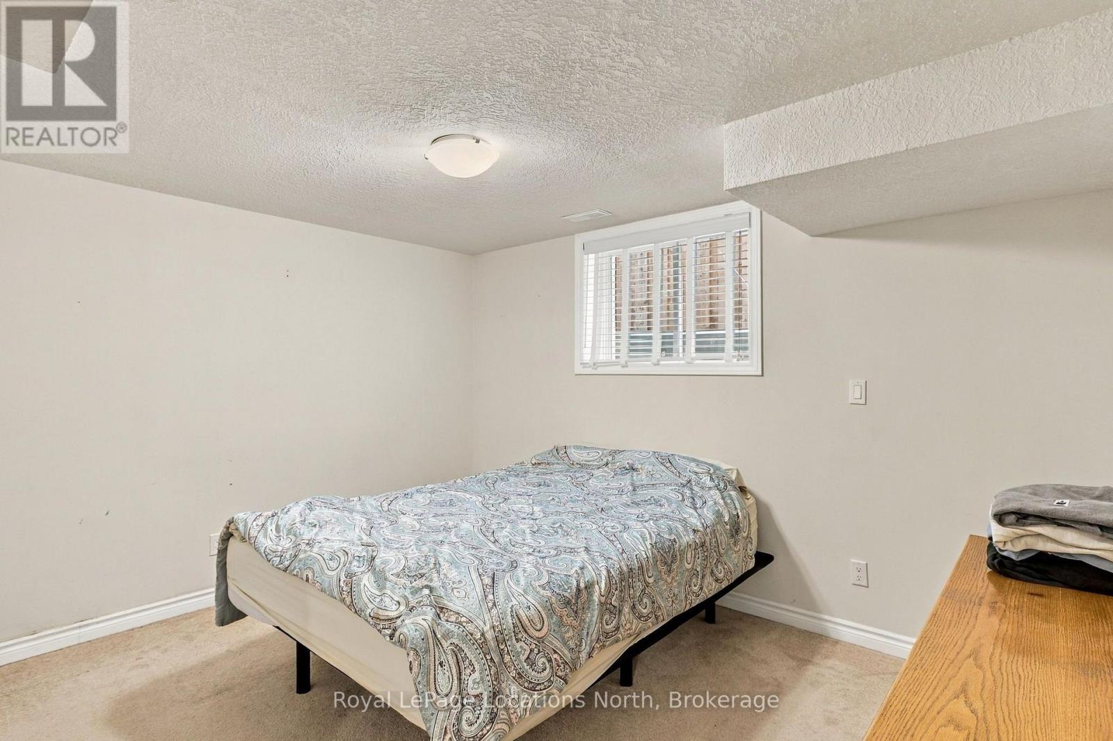 15 Kayla Crescent Property Photo 35