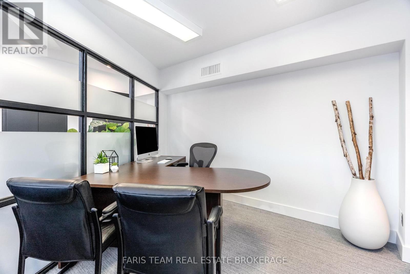 74 Mississaga Street E Property Photo 9