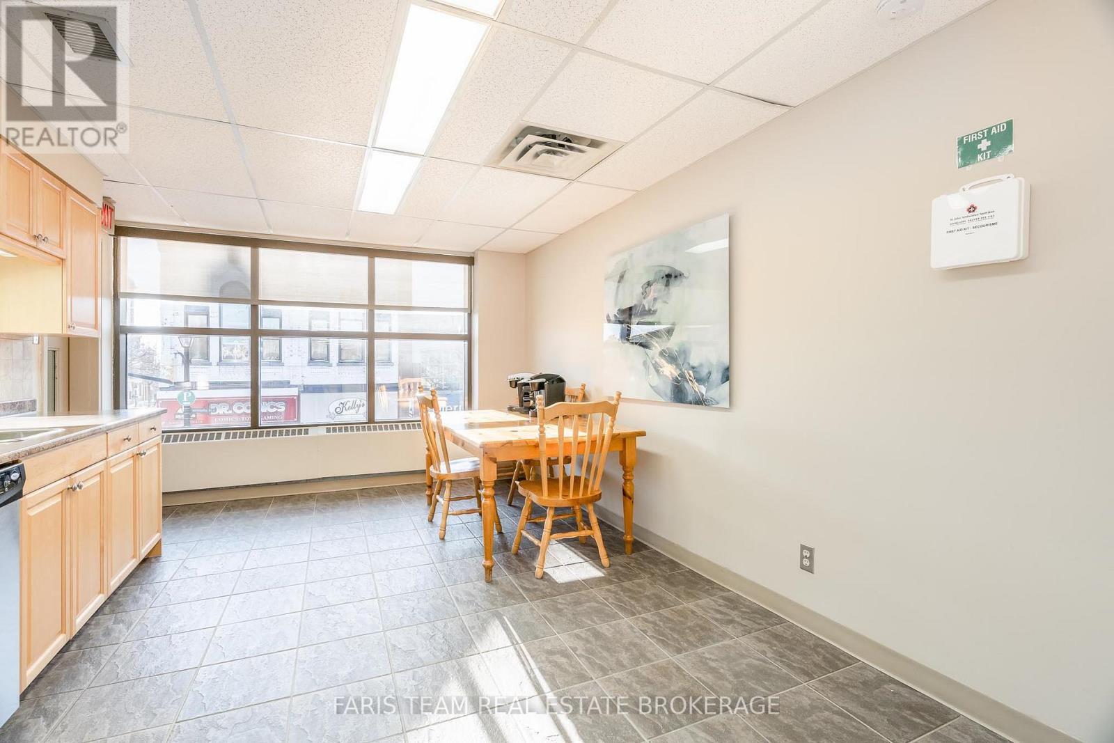 74 Mississaga Street E Property Photo 21
