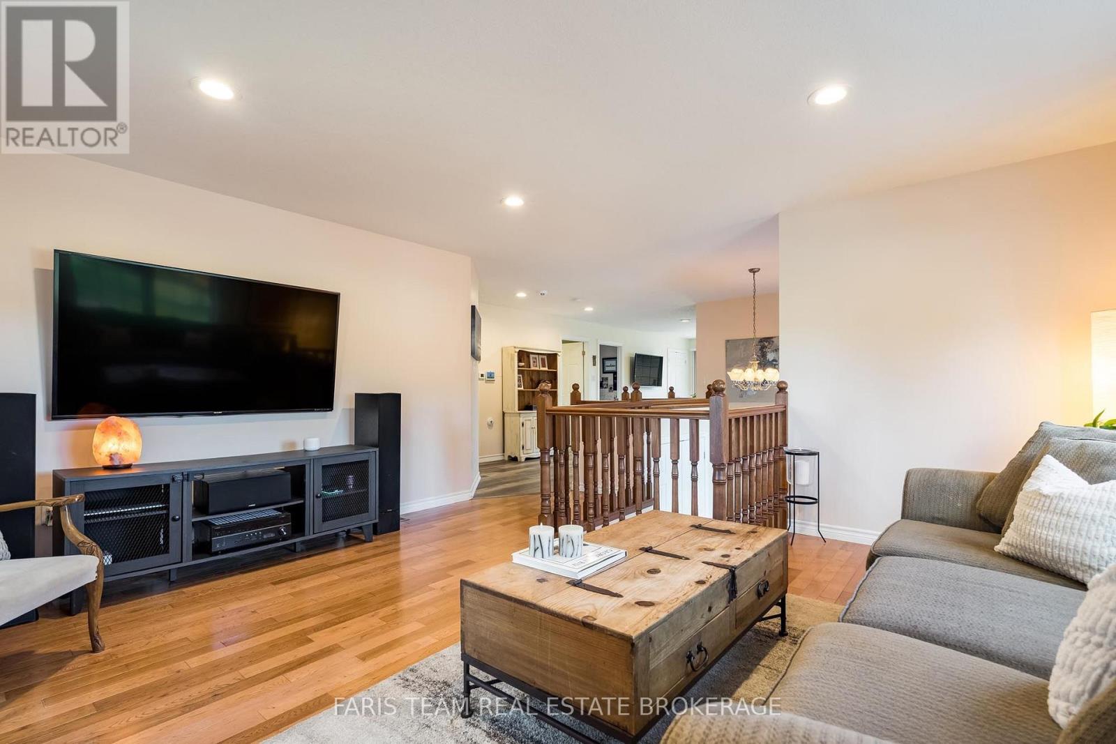 20 Rue Eric Property Photo 9