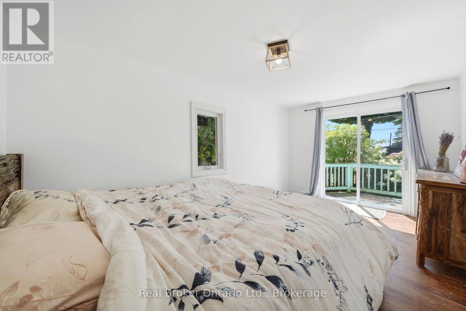 7 Oliver Drive Property Photo 2