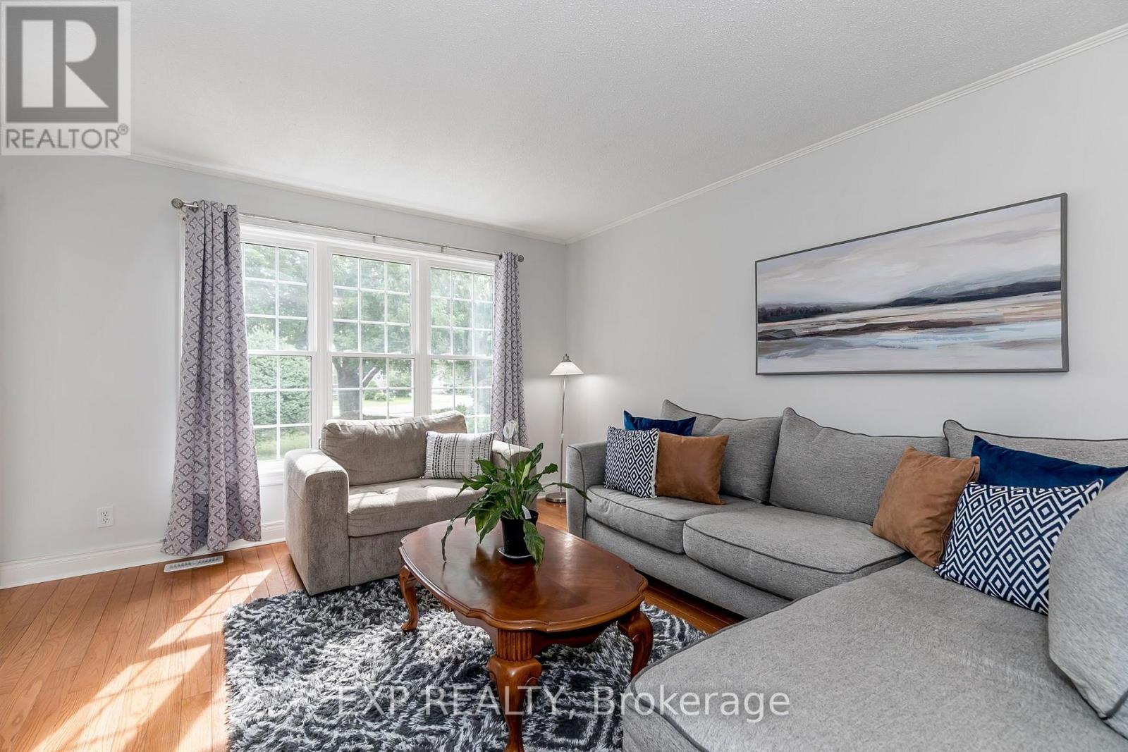 62 Courtice Crescent Property Photo 1