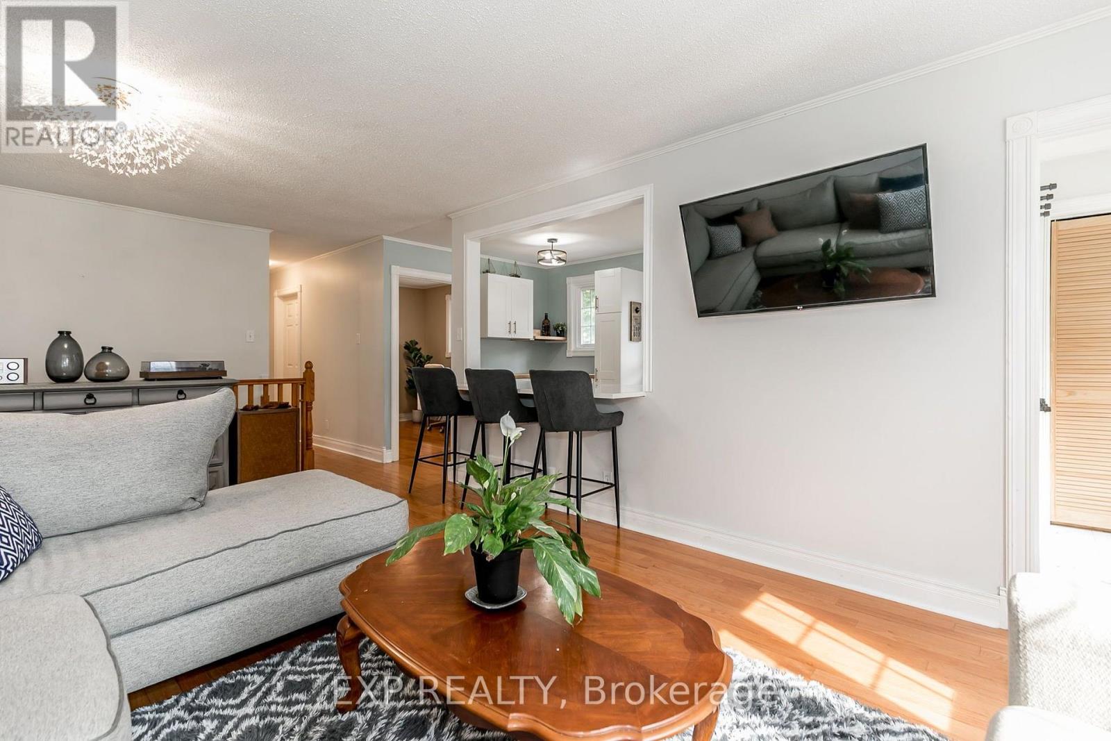 62 Courtice Crescent Property Photo 9