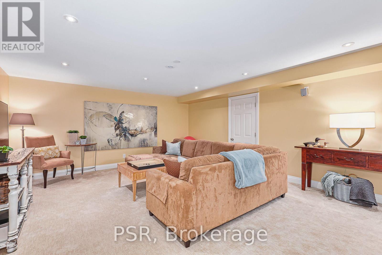 305 - 40 Trott Boulevard Property Photo 24