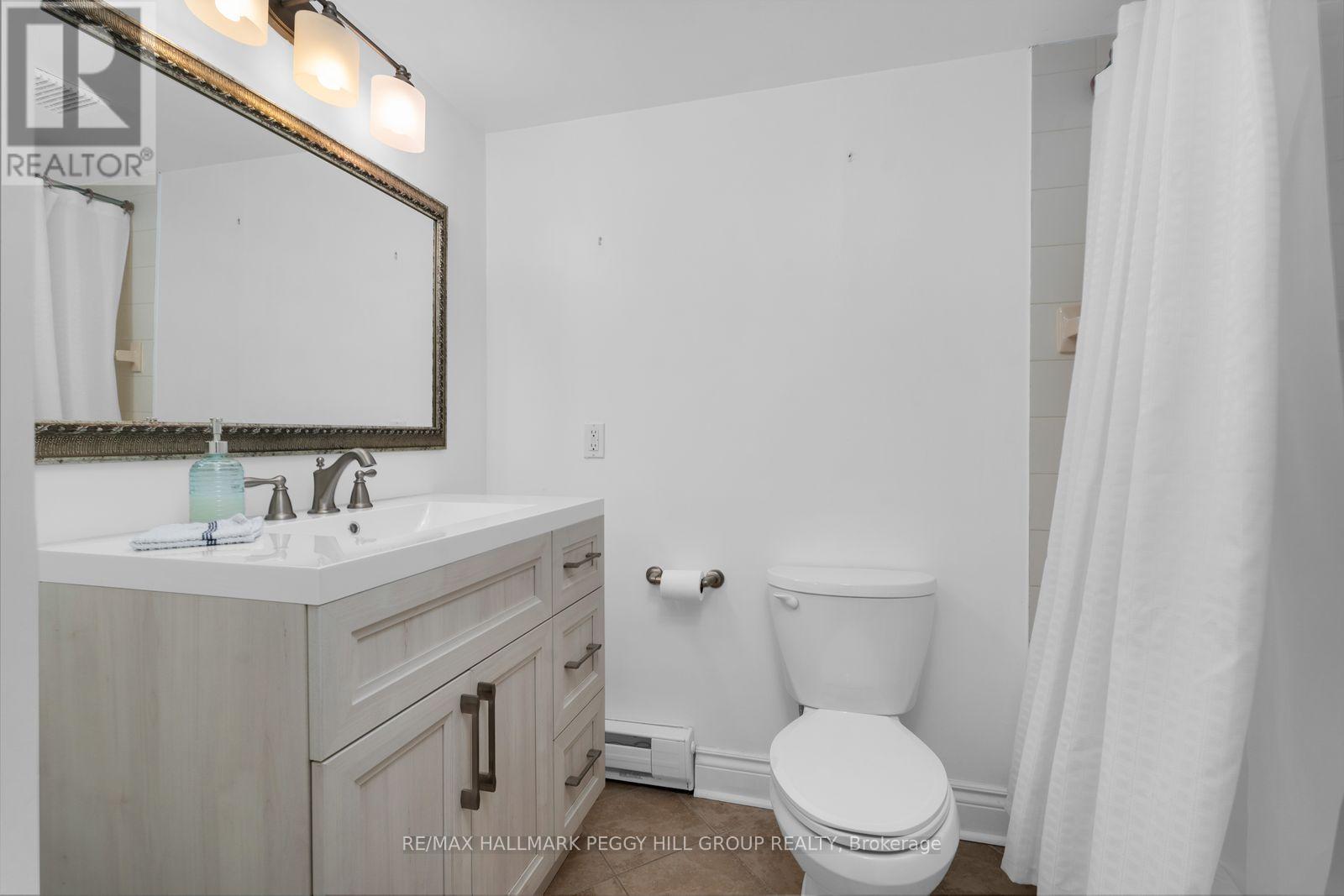 4 - 11 Laguna Parkway Property Photo 7