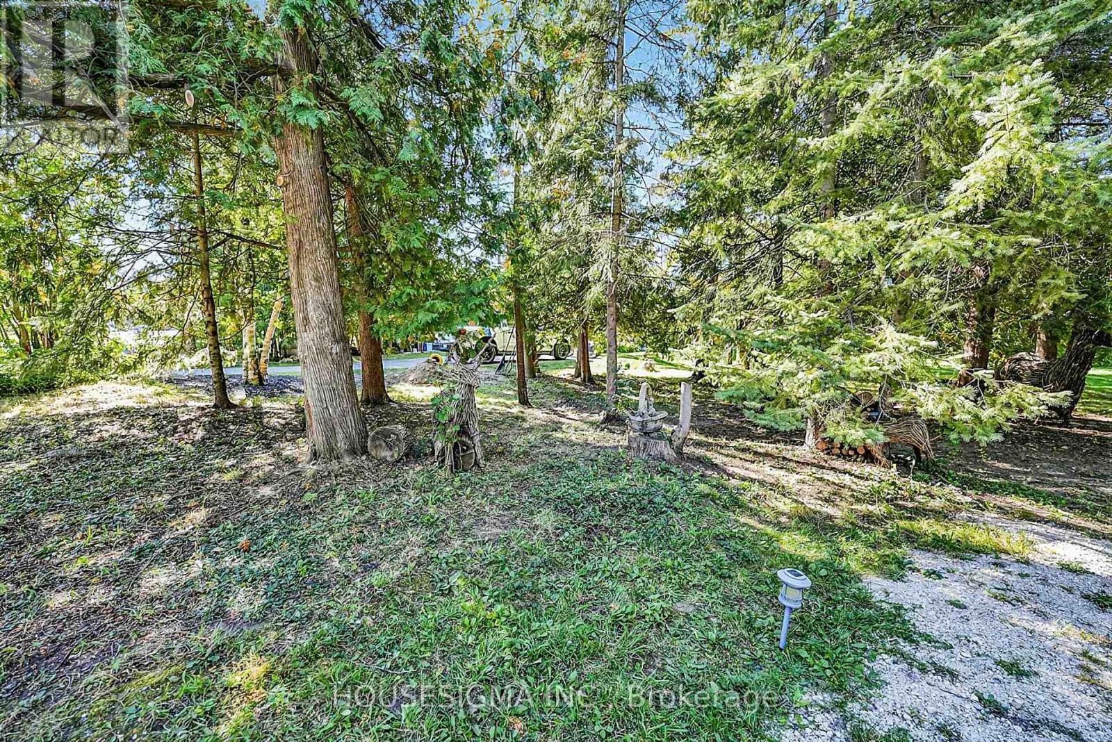 60 Robert Street S Property Photo 7