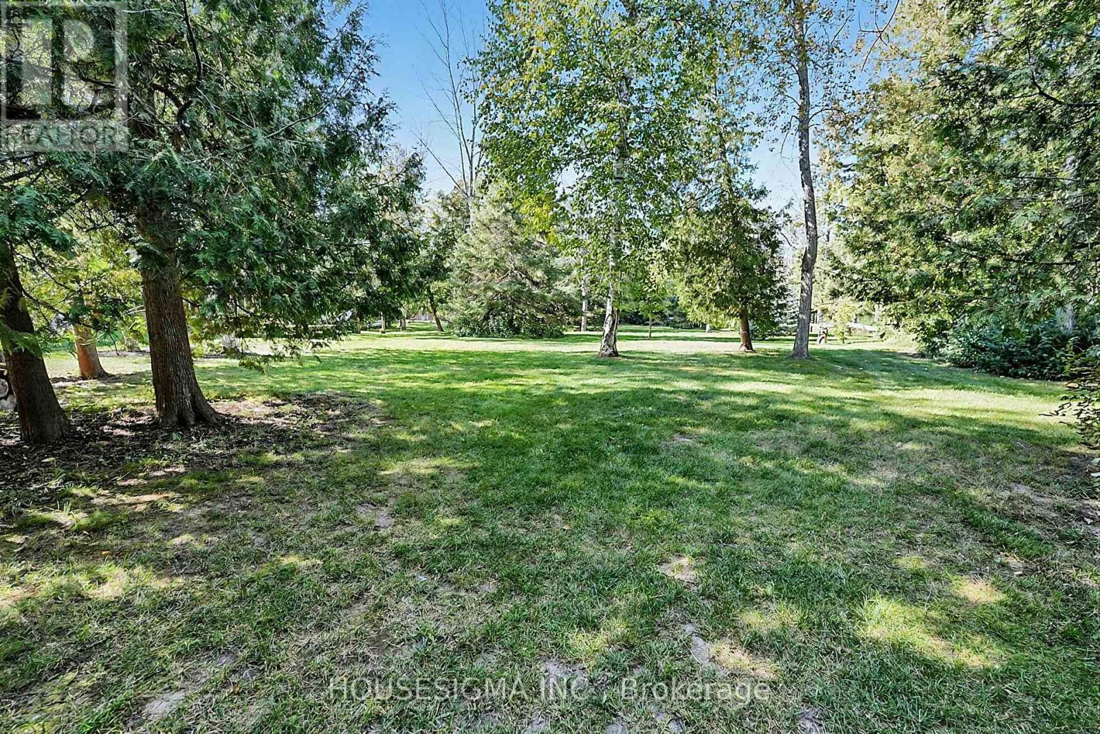 60 Robert Street S Property Photo 11