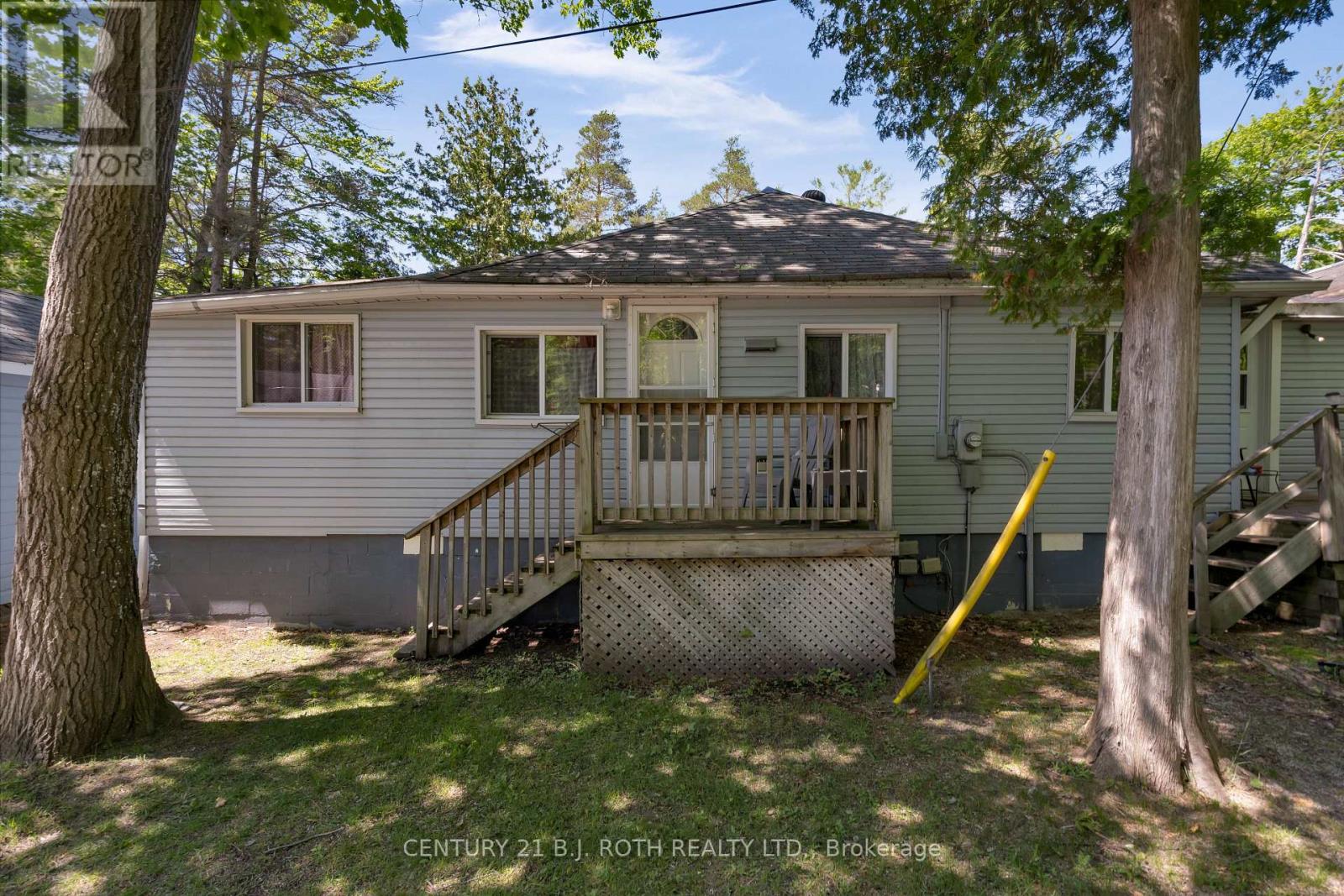 2026 Tiny Beaches Road S Property Photo 16