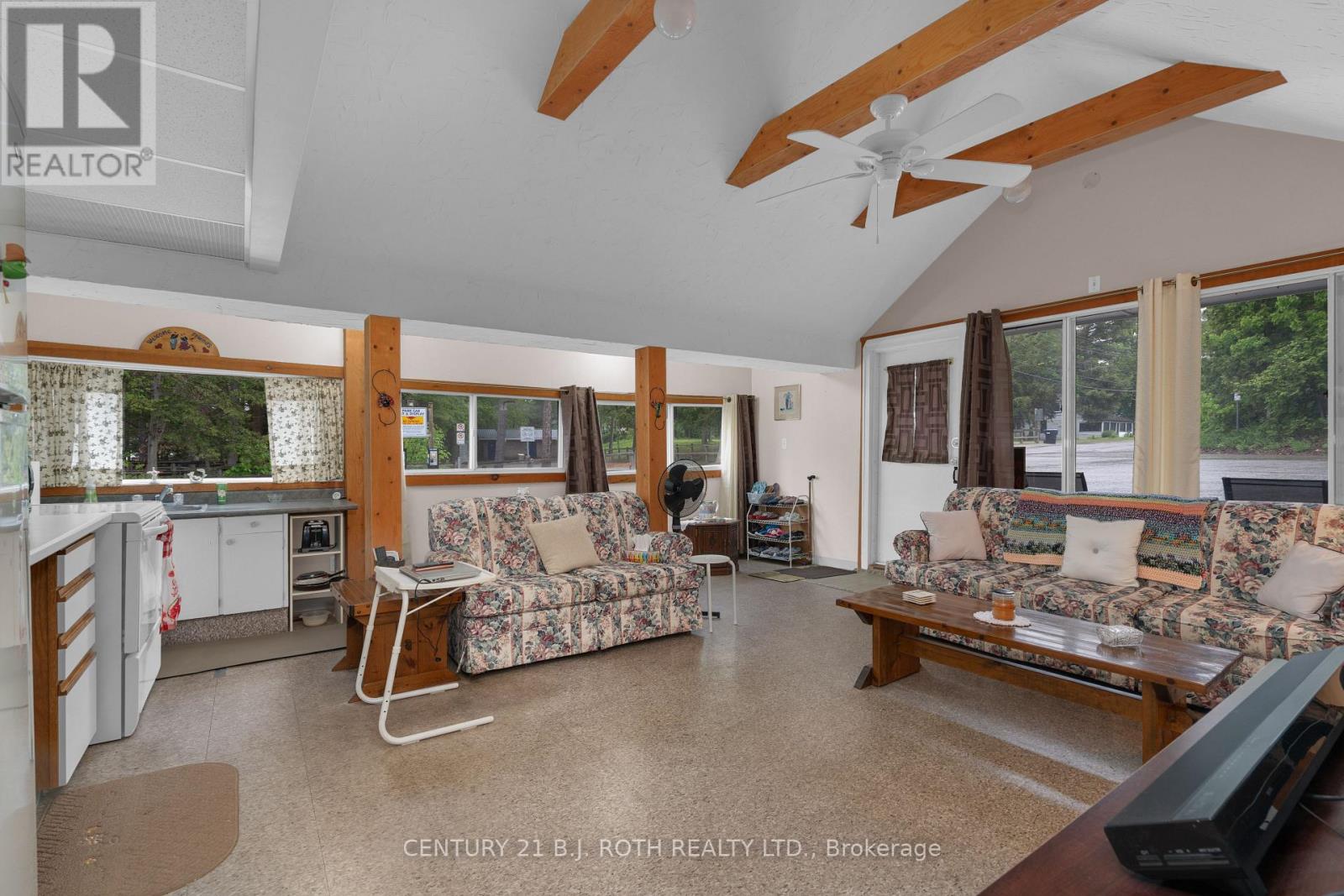 2026 Tiny Beaches Road S Property Photo 22
