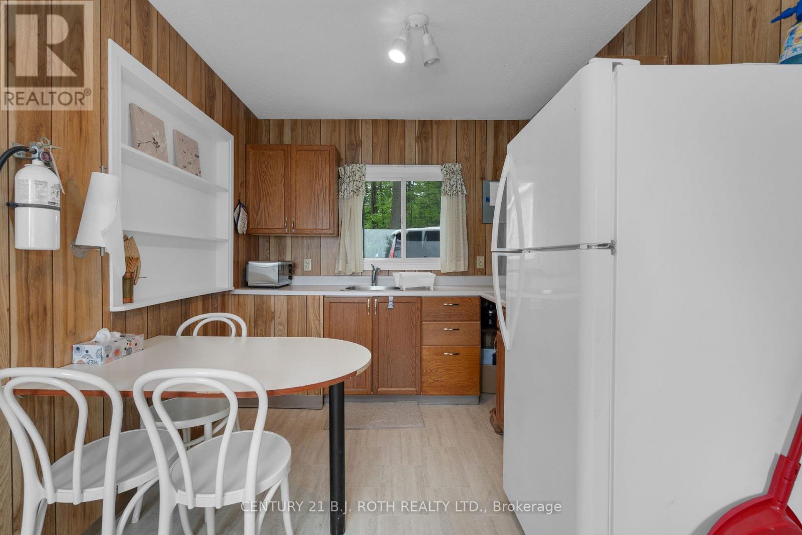 2026 Tiny Beaches Road S Property Photo 25