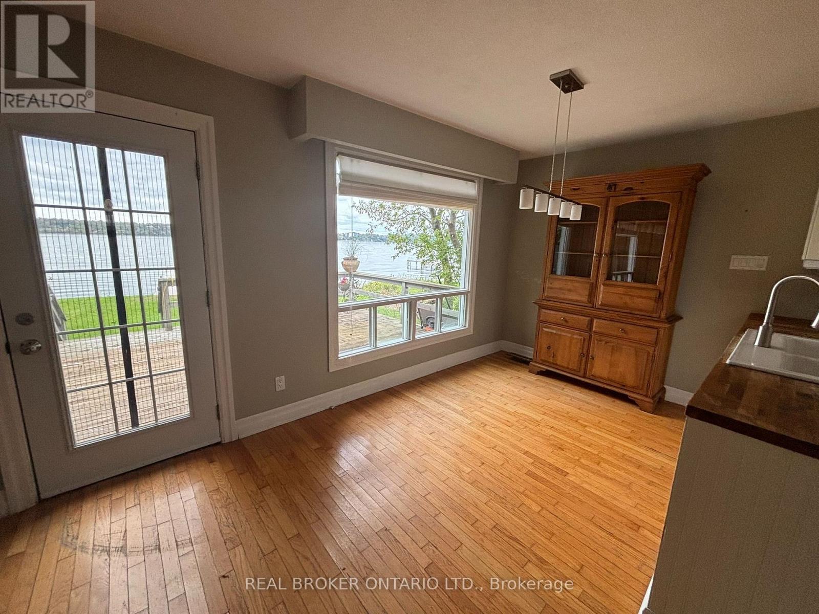 208 Kempview Lane Property Photo 7